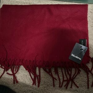 NWT Modena red scarf altars